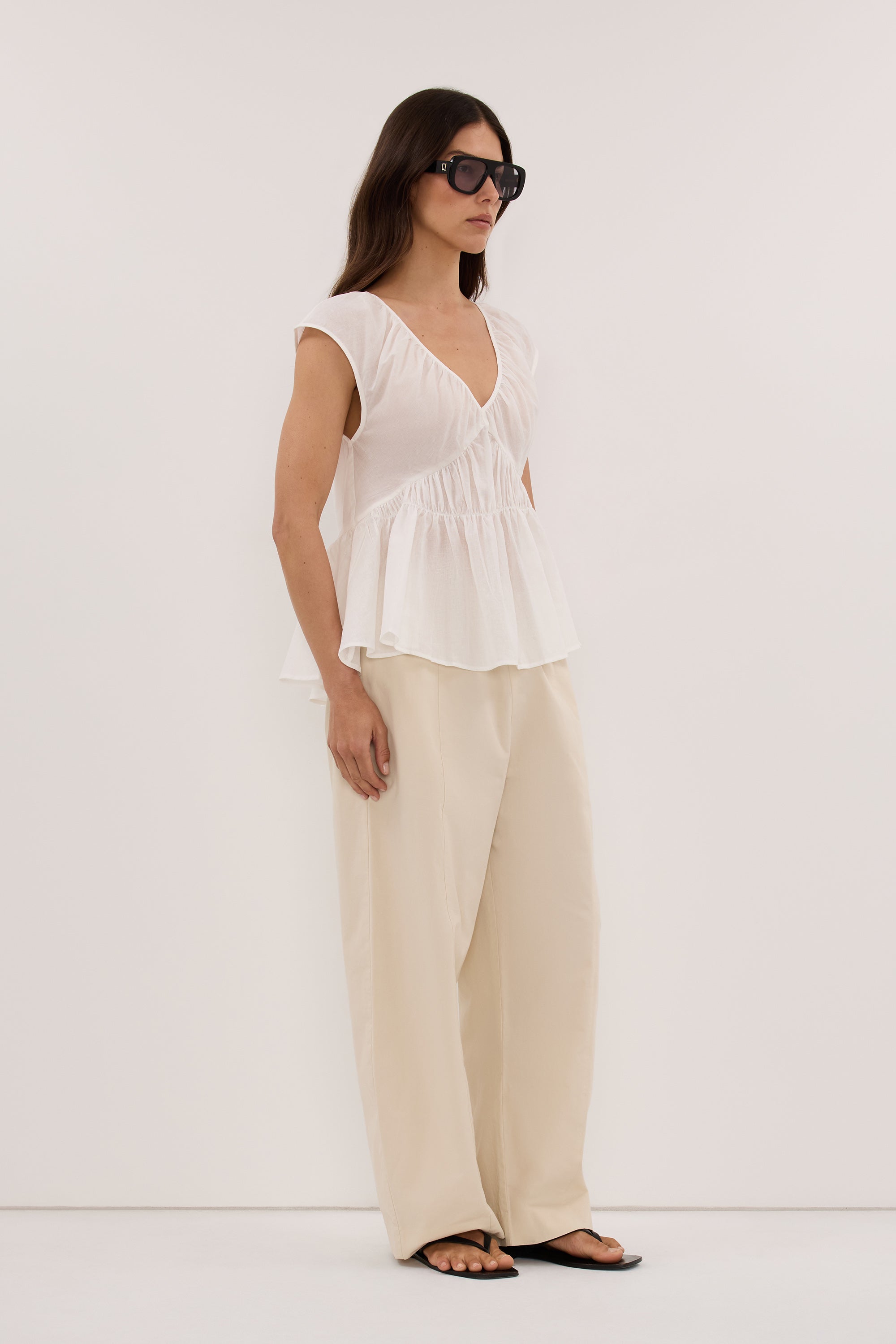 BILLIE WHITE LINEN BLEND TOP