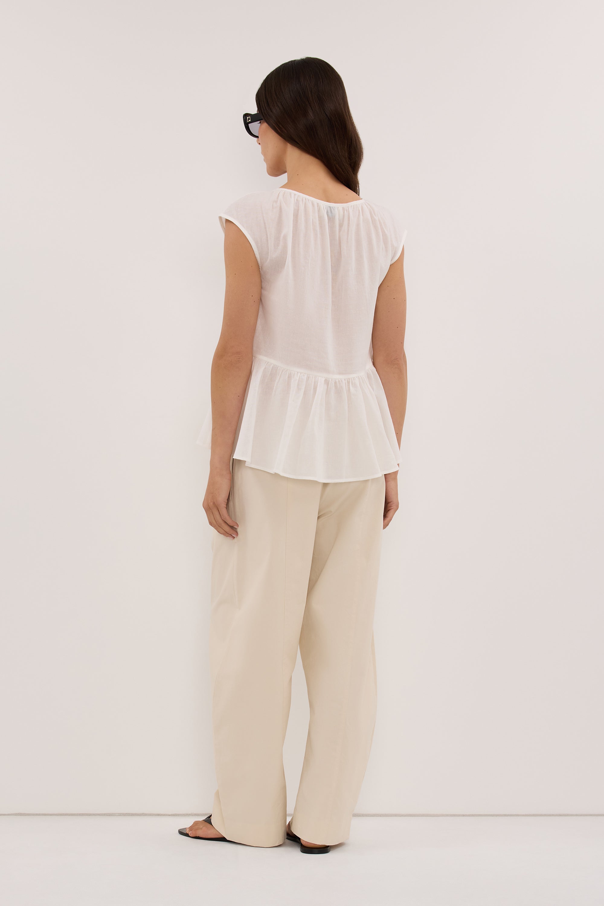 BILLIE WHITE LINEN BLEND TOP