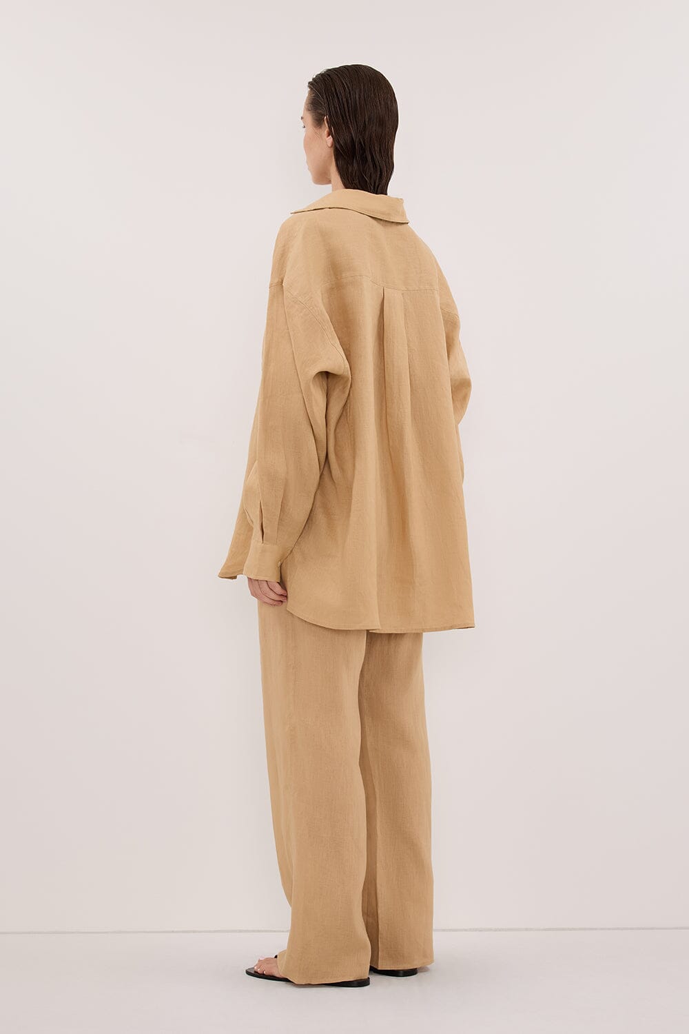 LUNE TAN OVERSIZED LINEN SHIRT Clothing DISSH Boutiques 