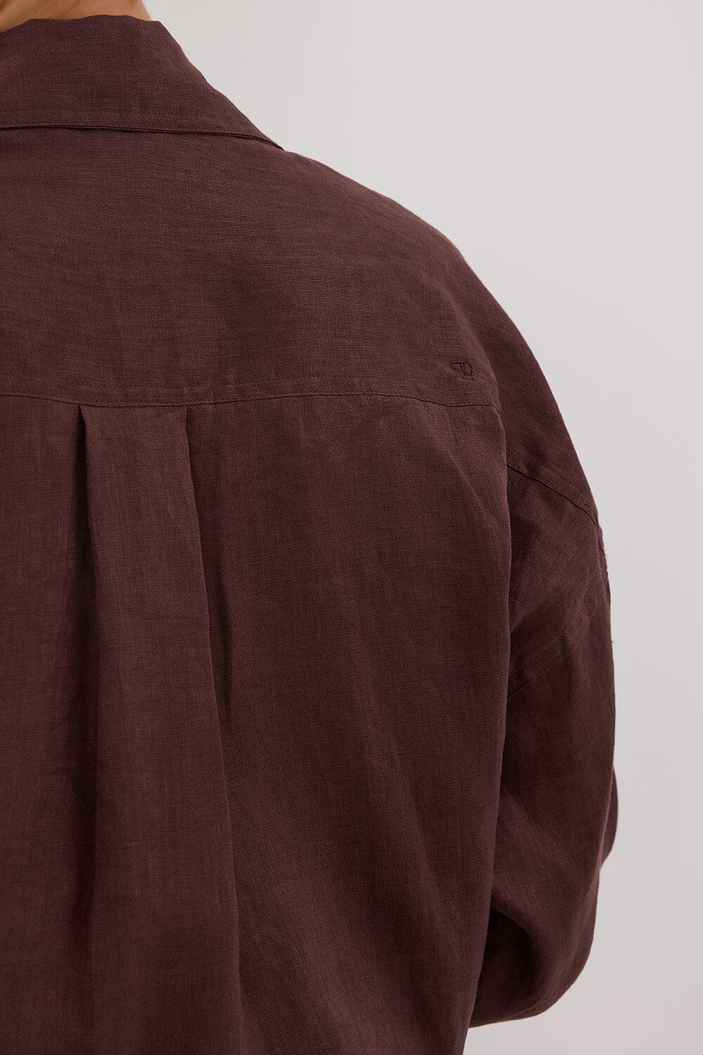 LUNE WALNUT LINEN SHIRT Clothing DISSH Boutiques 