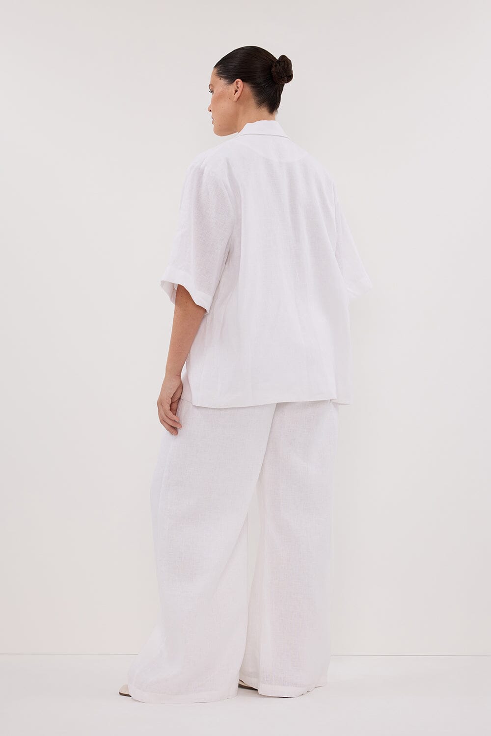 NALA WHITE LINEN RESORT SHIRT Clothing DISSH Boutiques 