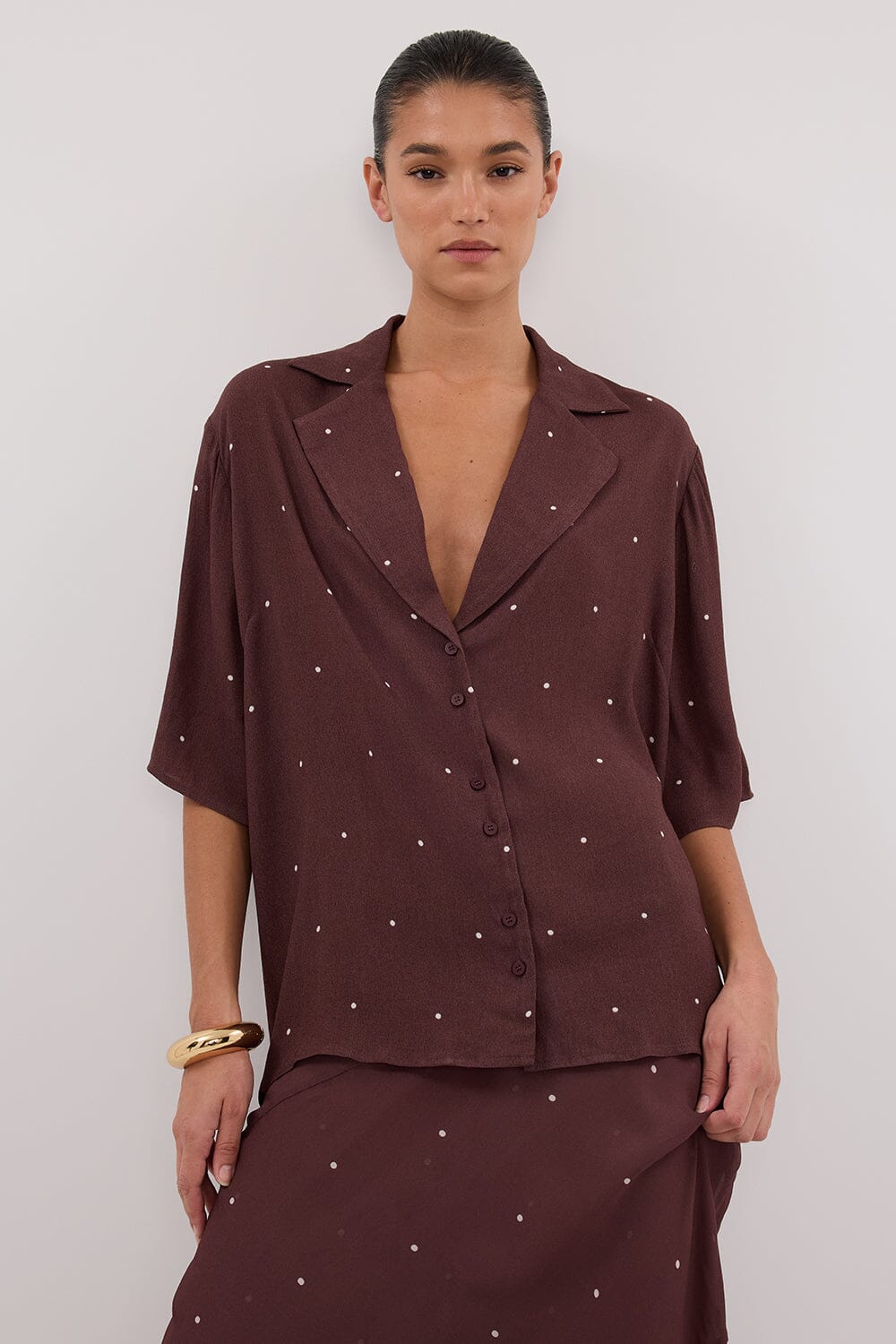 MELROSE WALNUT SHORT SLEEVE SHIRT Clothing DISSH Boutiques 6 CHOCOLATE 