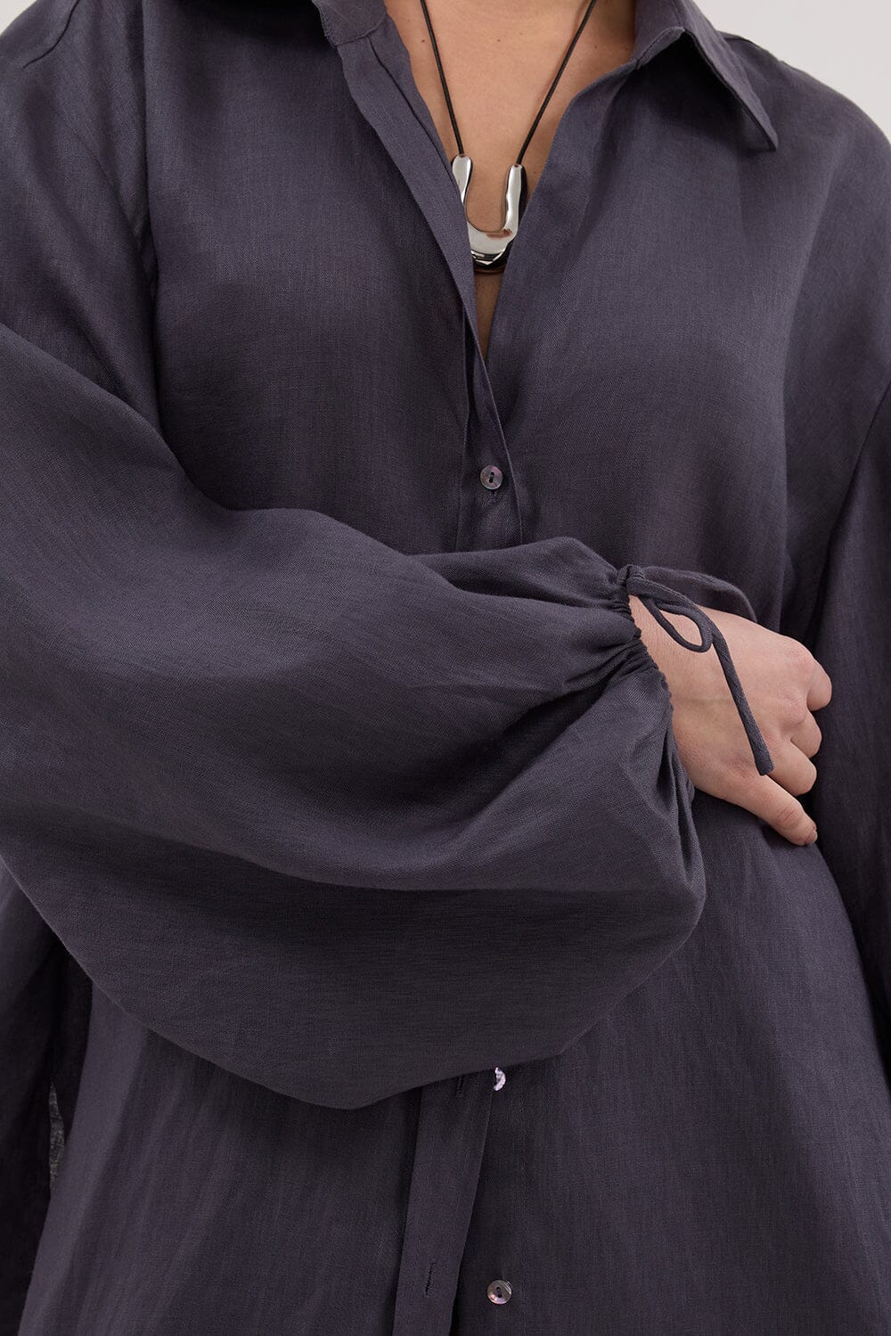 CARLA WASHED INDIGO LONG SLEEVE LINEN SHIRT Clothing DISSH Boutiques 