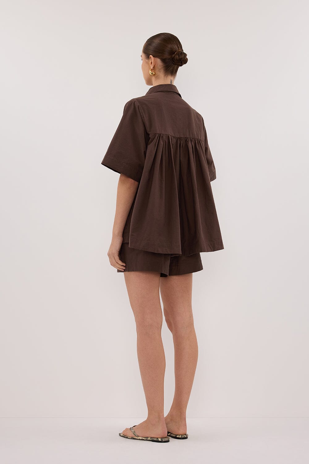 ELARA CHOCOLATE SHORT SLEEVE SHIRT Clothing DISSH Boutiques 