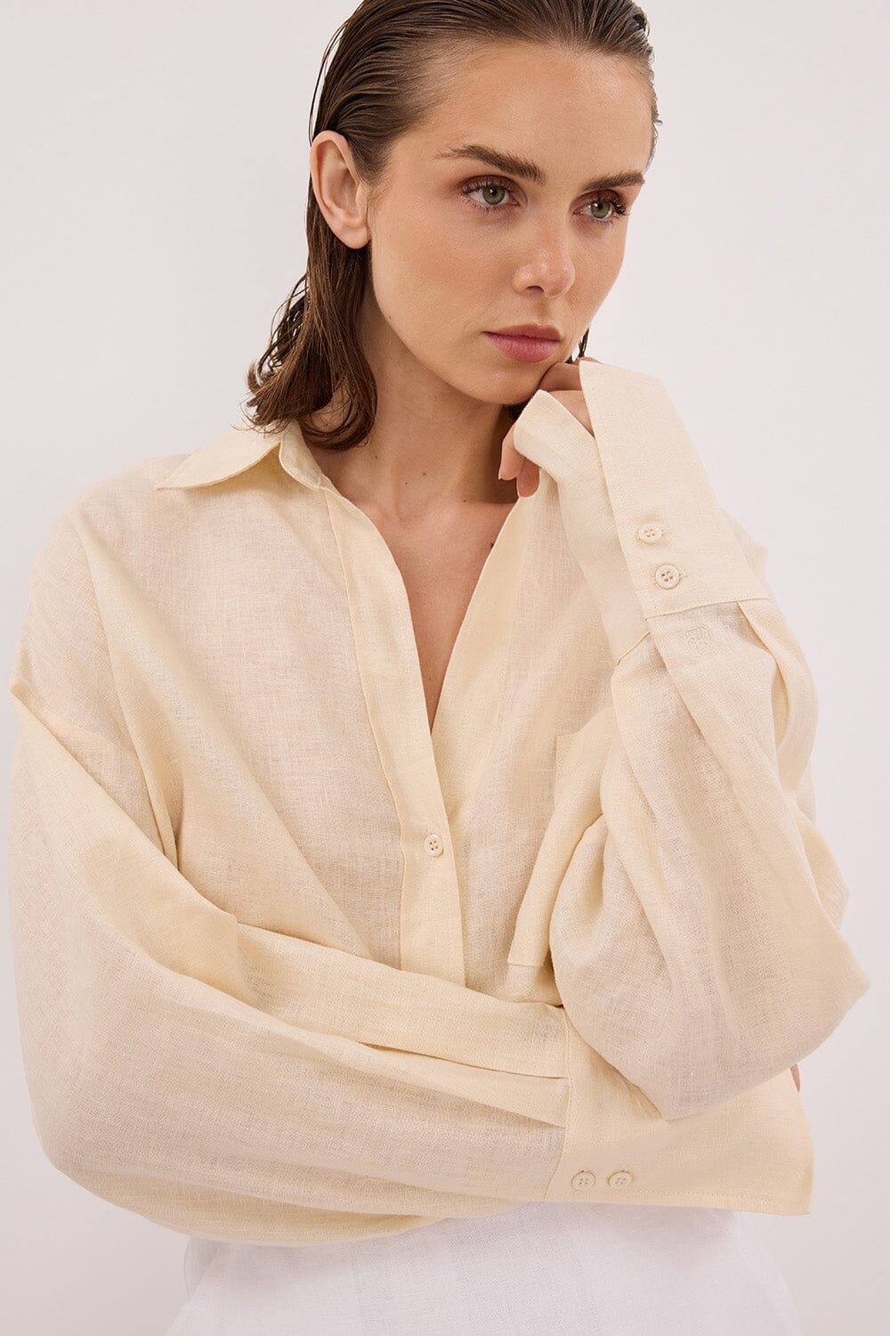 ELLIS SANDSTONE SHORT SLEEVE LINEN SHIRT Clothing DISSH Boutiques 