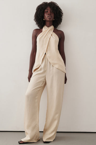 Zoe wearing ADDIE STRAW CUPRO DRAWSTRING PANT