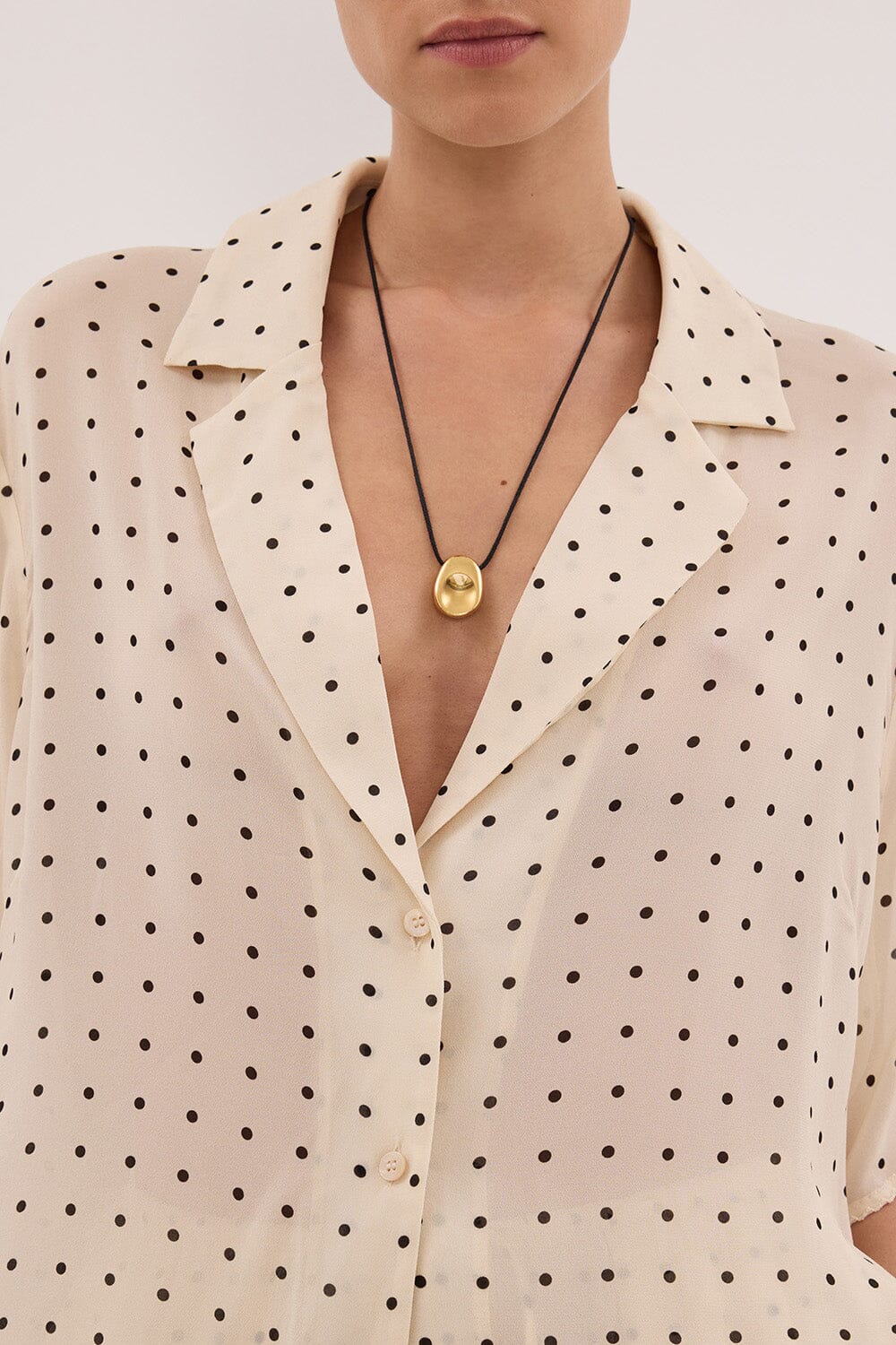 VANESSA SANDSTONE SHIRT SLEEVE RESORT SHIRT Clothing DISSH Boutiques 