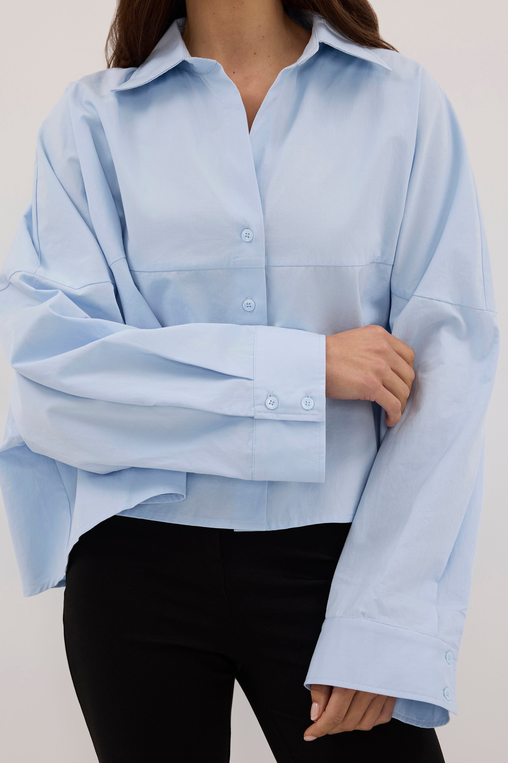 GOLDIE CORNFLOWER CROPPED COTTON SHIRT