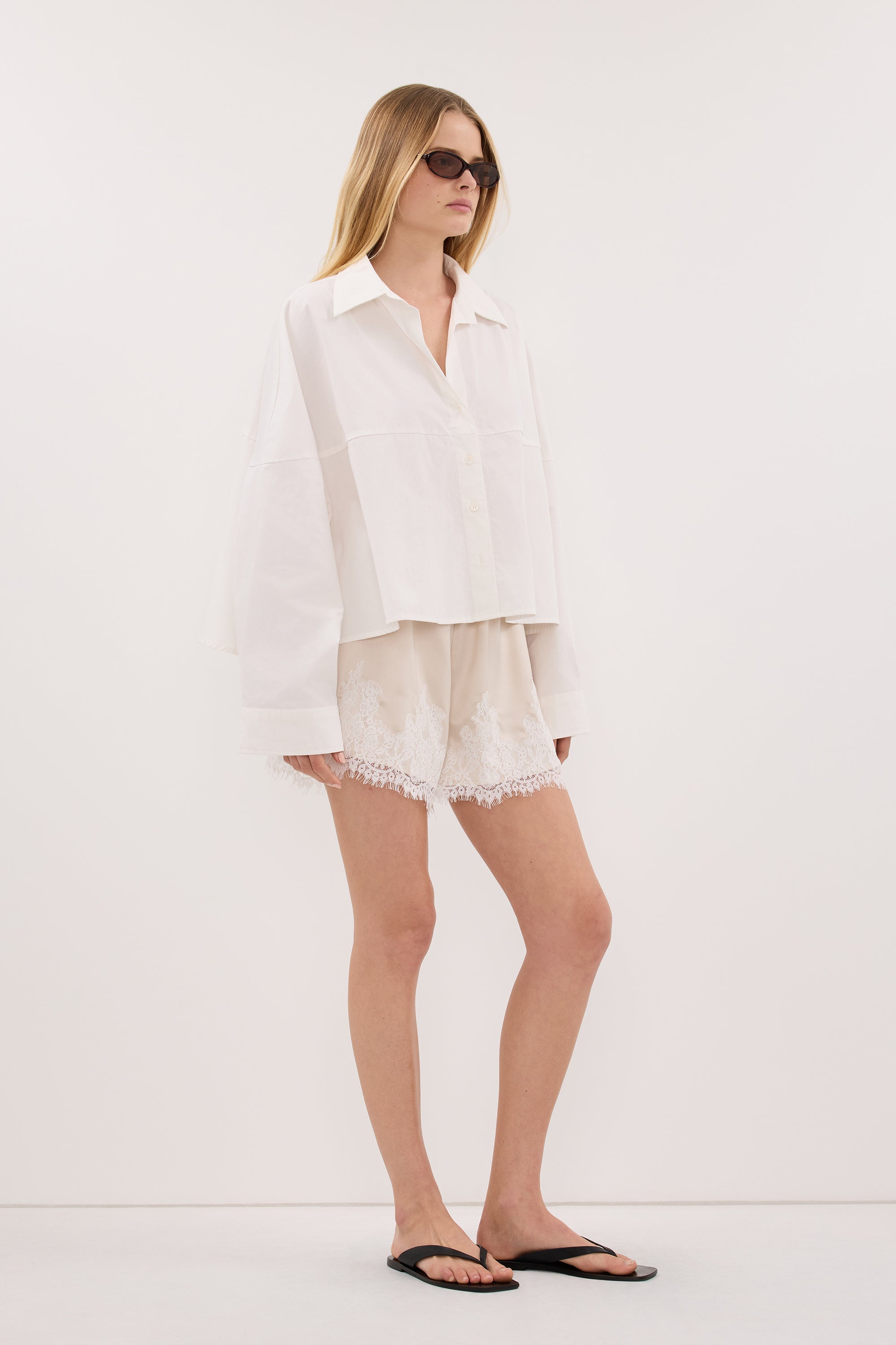 GOLDIE WHITE CROPPED COTTON SHIRT