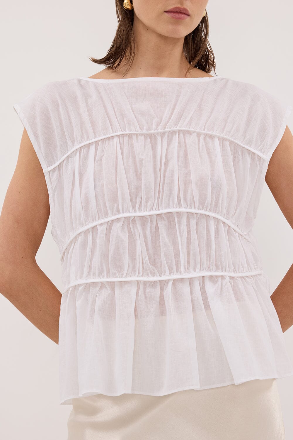 FLYNN WHITE LINEN BLEND TIERED TOP Clothing DISSH Boutiques 