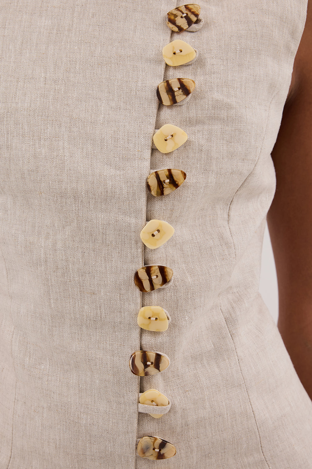 BAYLEE NATURAL LINEN VEST Clothing DISSH Boutiques 