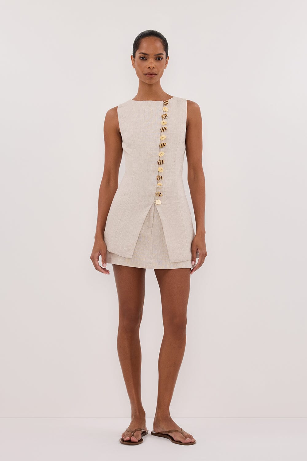 BAYLEE NATURAL SLEEVELESS LINEN TOP Clothing DISSH Boutiques 