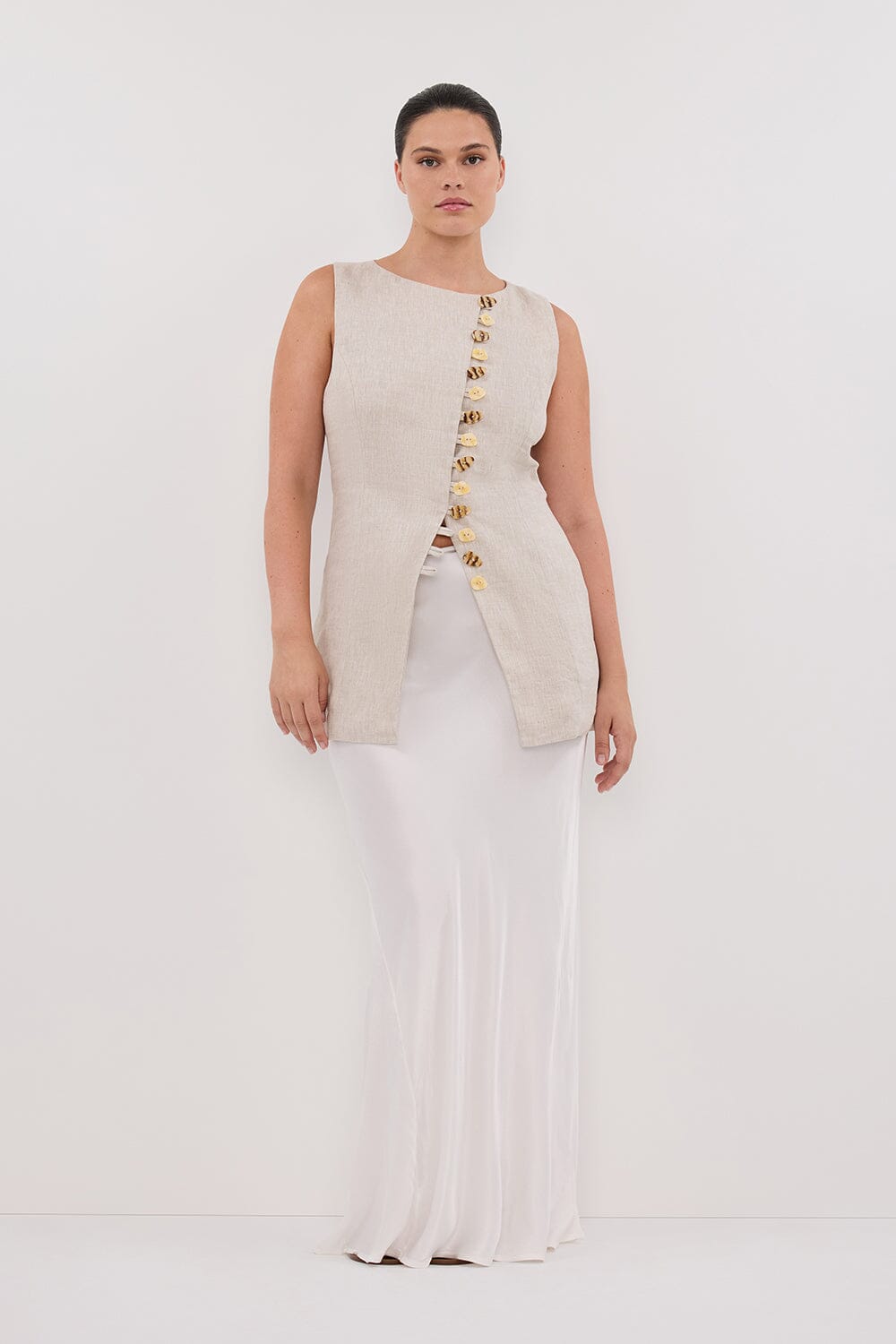 BAYLEE NATURAL SLEEVELESS LINEN TOP Clothing DISSH Boutiques 