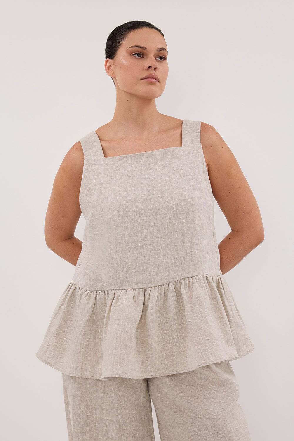 あ*定様 elu. Daisy gather peplum UVcut shee Daisy gather peplum UVcut sheer Parker -ivory-