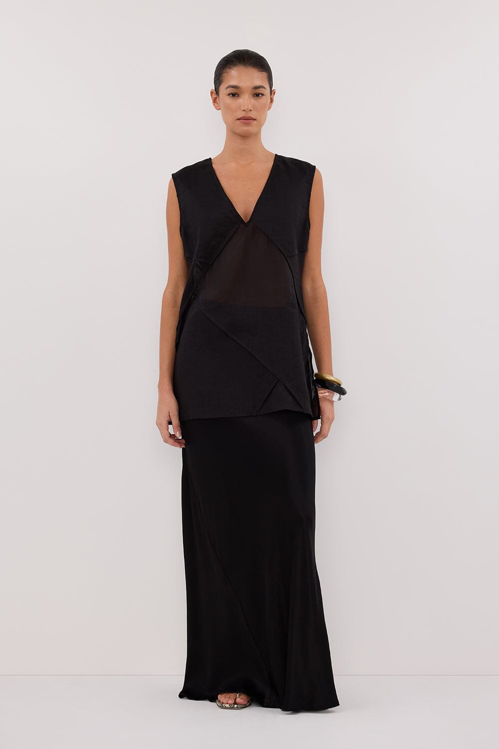 CARMEL BLACK RAMIE V NECK TOP Clothing DISSH Boutiques 6 BLACK 