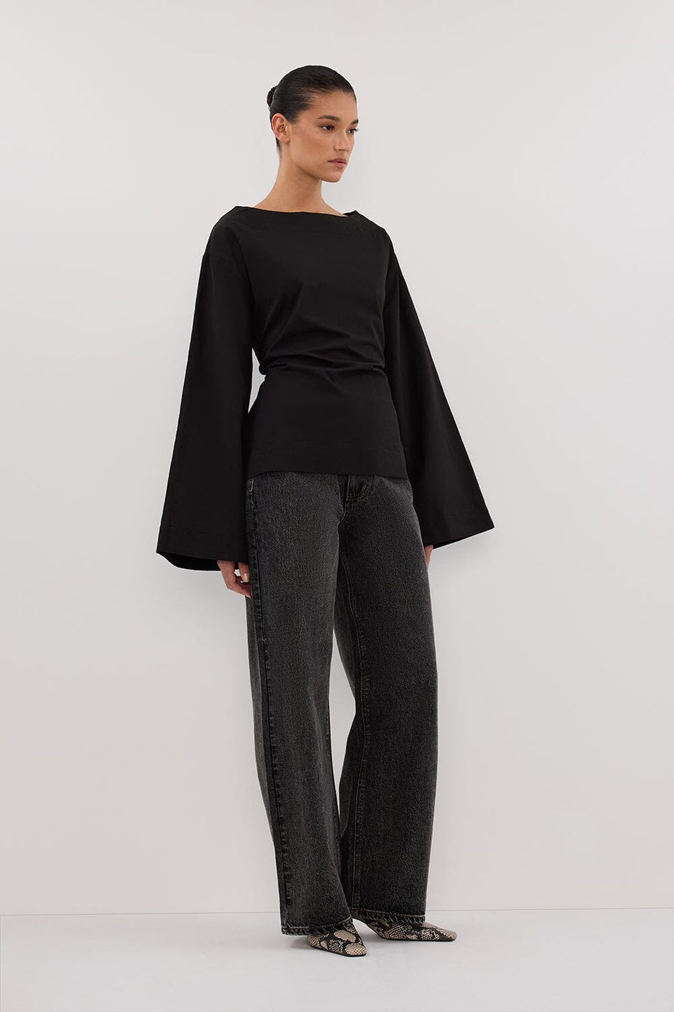 IVY BLACK LONG SLEEVE TOP Clothing DISSH Boutiques 