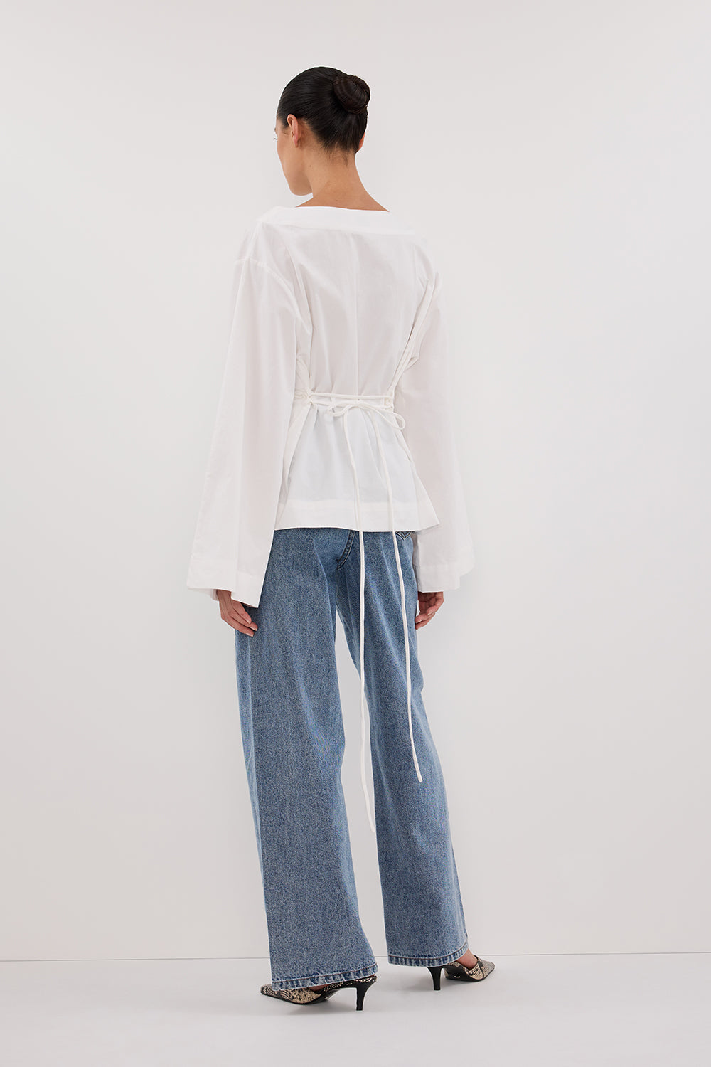 IVY WHITE LONG SLEEVE TOP Clothing DISSH Boutiques 