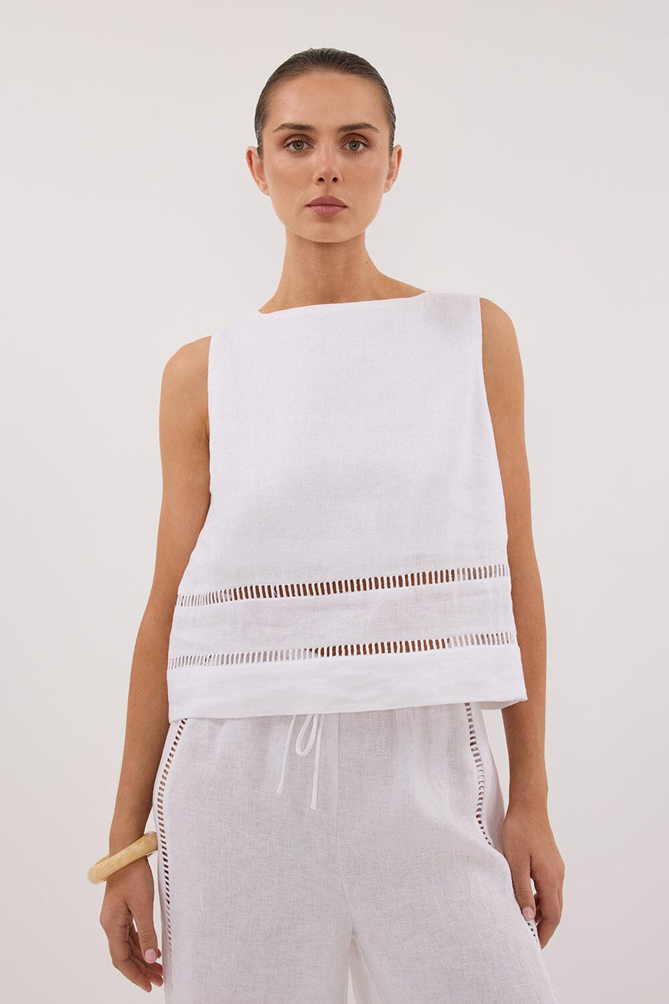 LINDSAY WHITE LINEN BOXY TOP Clothing DISSH Boutiques 6 WHITE 
