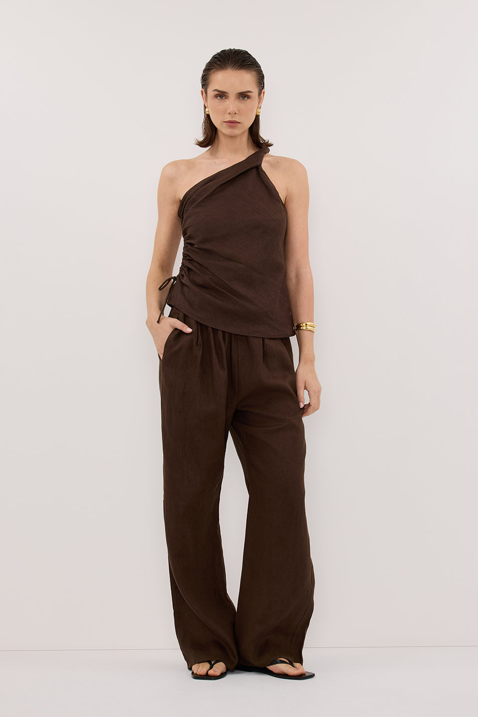 FINNY BITTER CHOC LINEN TOP Clothing DISSH Boutiques 