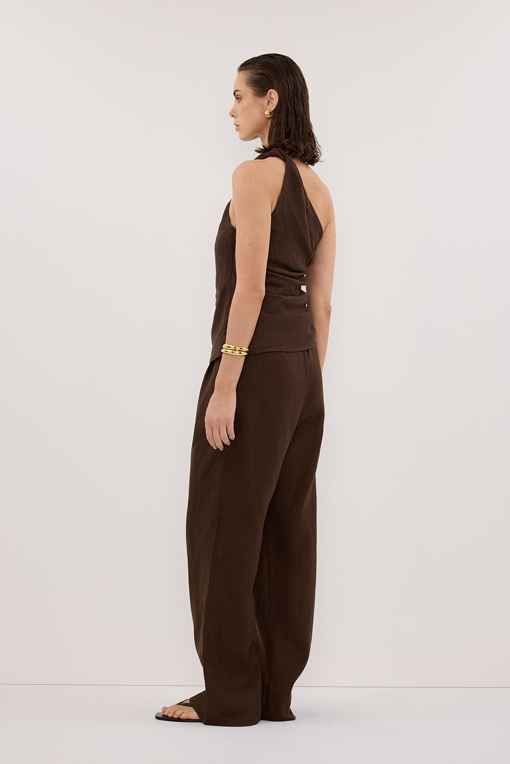 FINNY BITTER CHOC LINEN TOP Clothing DISSH Boutiques 