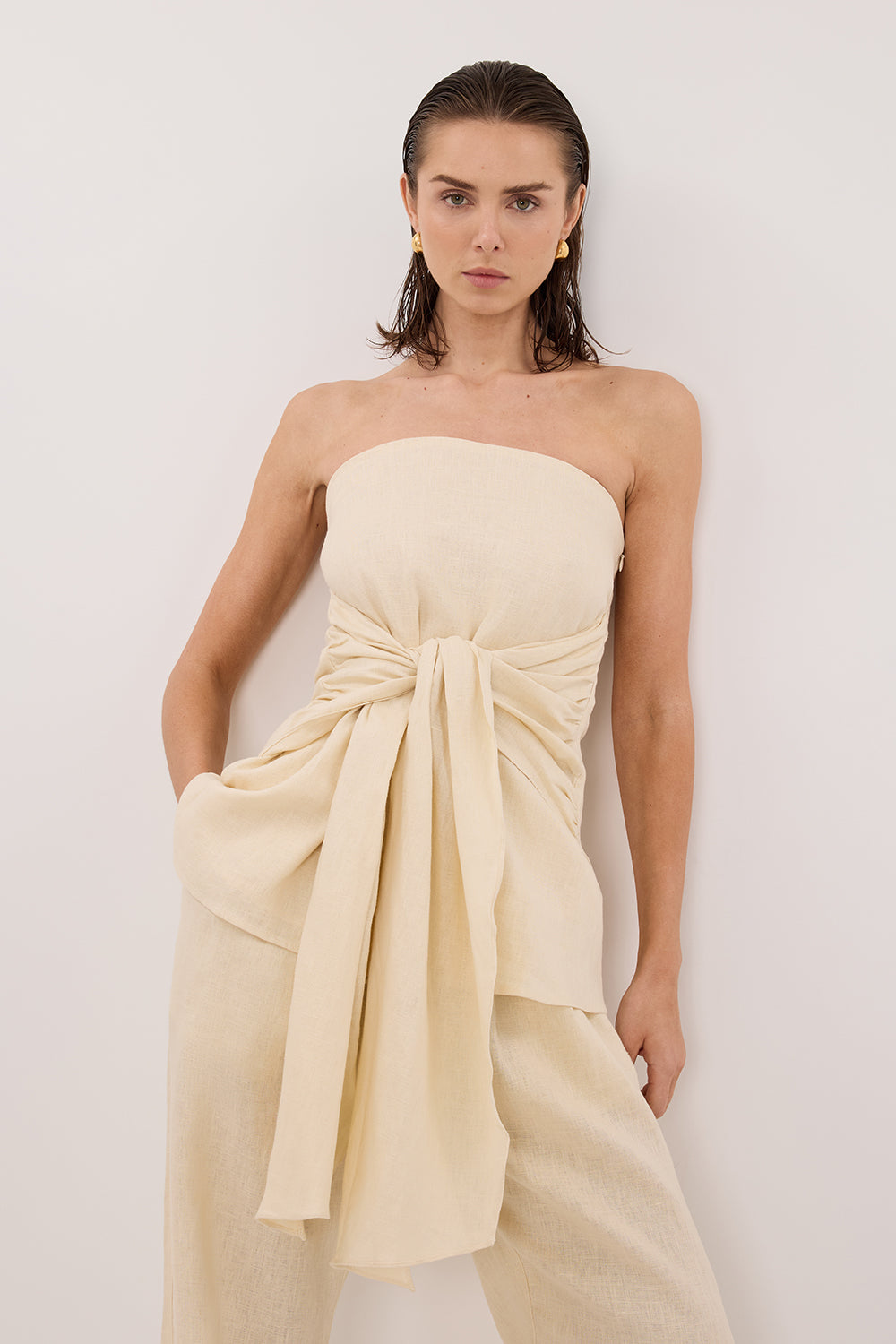 PIPPY BUTTERMILK LINEN STRAPLESS TOP Clothing DISSH Boutiques 