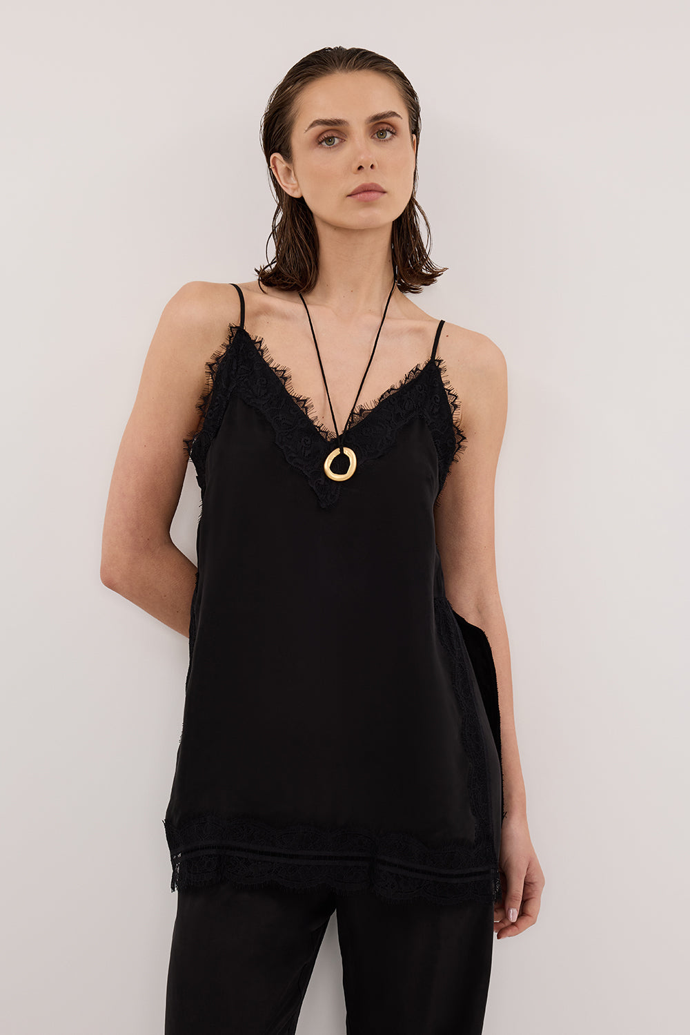トップス [MSCHF]LACE STRAP SLEEVELESS Black S Vest top thin straps with lace strips black women | Morgan