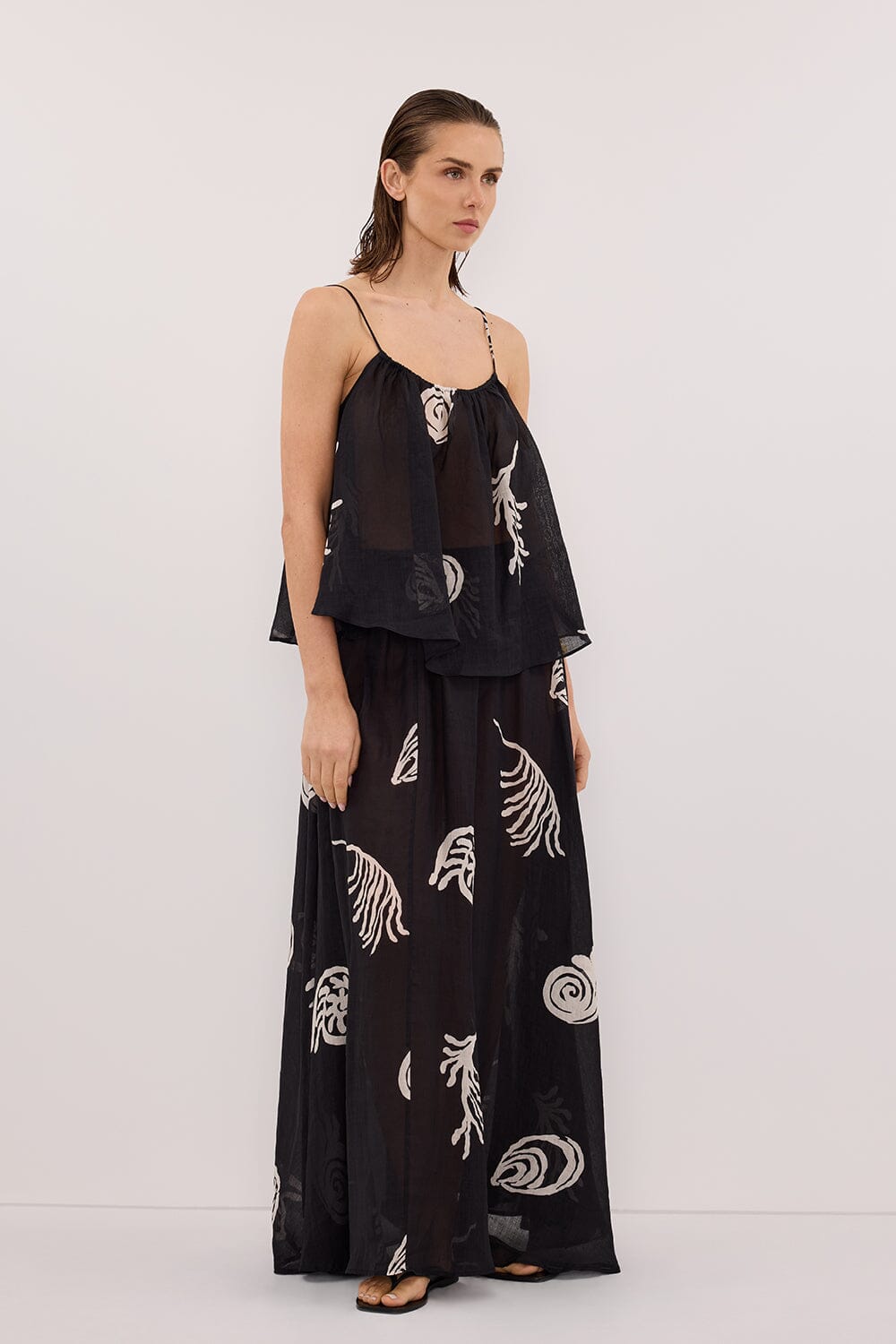 POSITANO BLACK SLEEVELESS RAMIE TOP Clothing DISSH Boutiques 