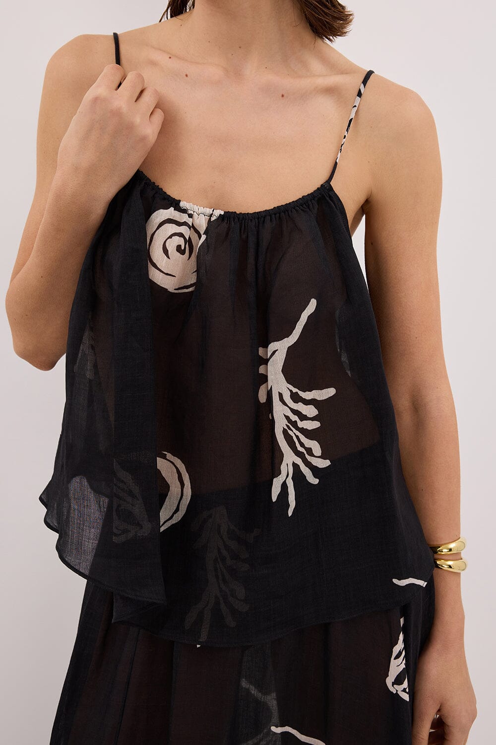 POSITANO BLACK SLEEVELESS RAMIE TOP Clothing DISSH Boutiques 
