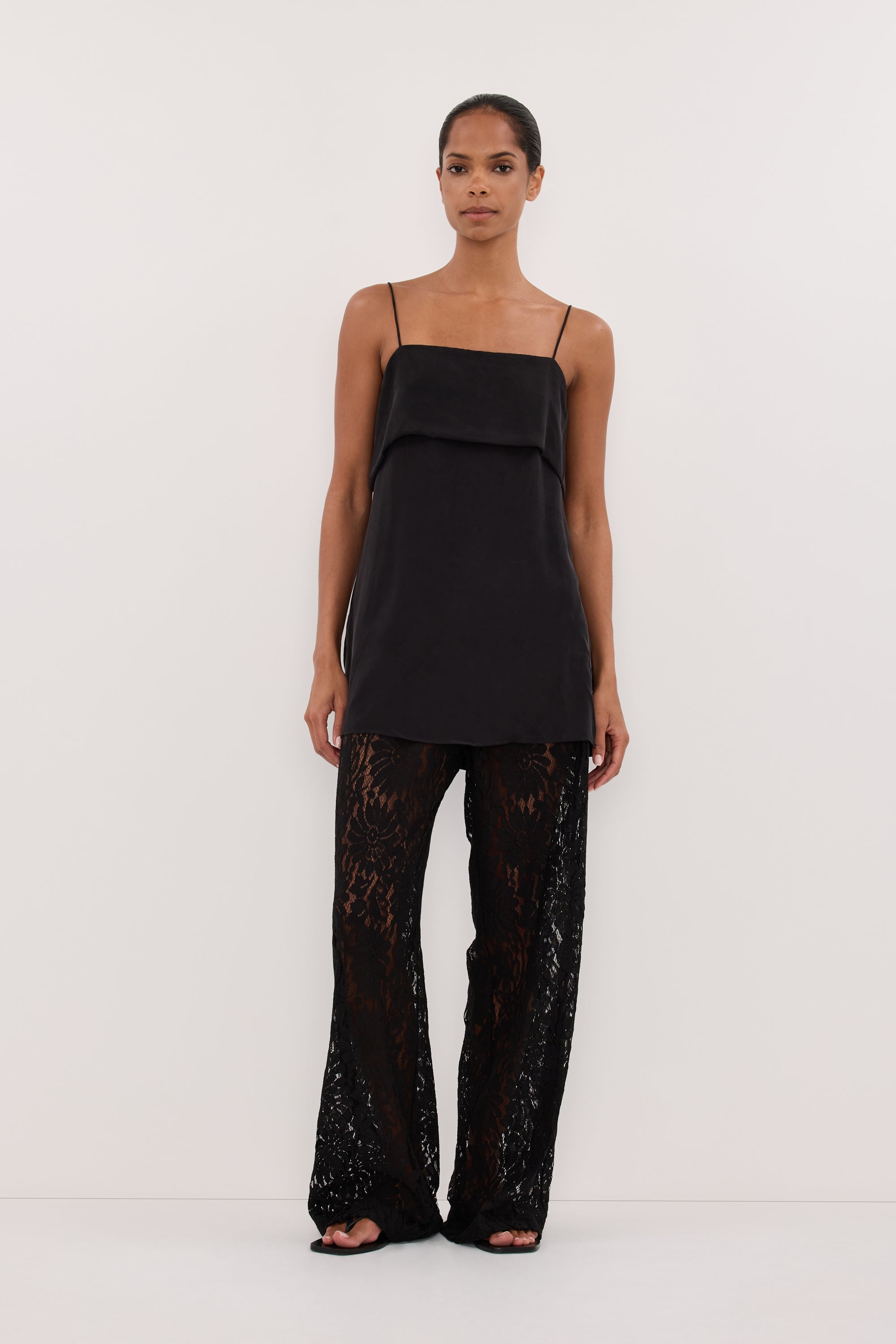 IDA BLACK SLEEVELESS FOLDOVER CAMI TOP