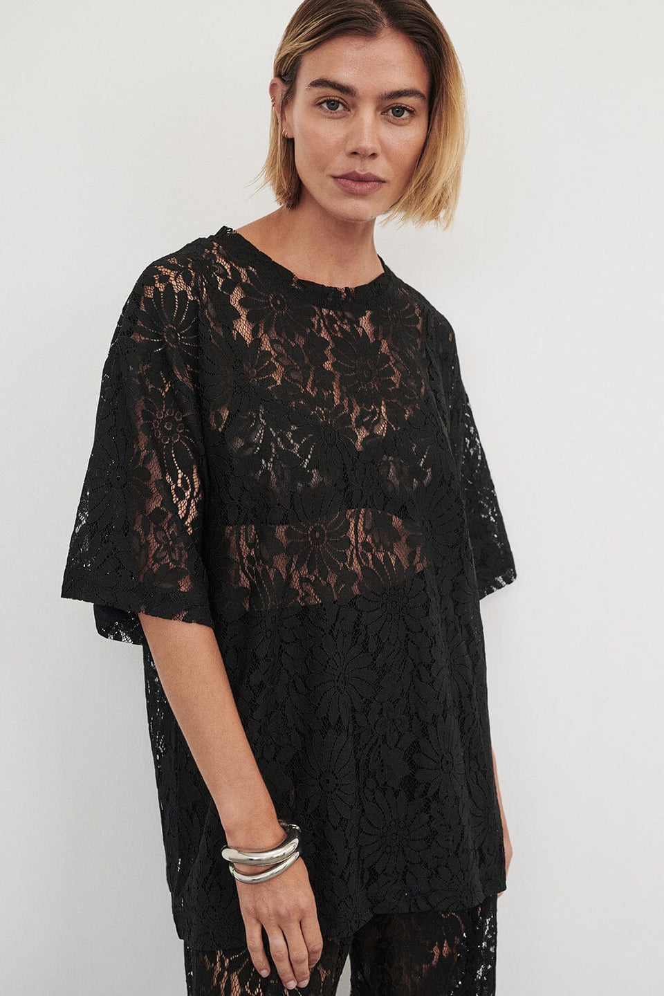 WILMA BLACK LACE TEE