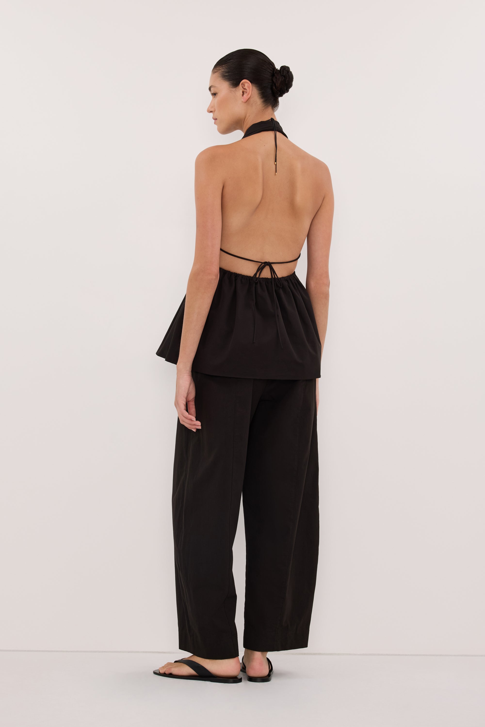 TAMMY BLACK SLEEVELESS COTTON HALTER TOP
