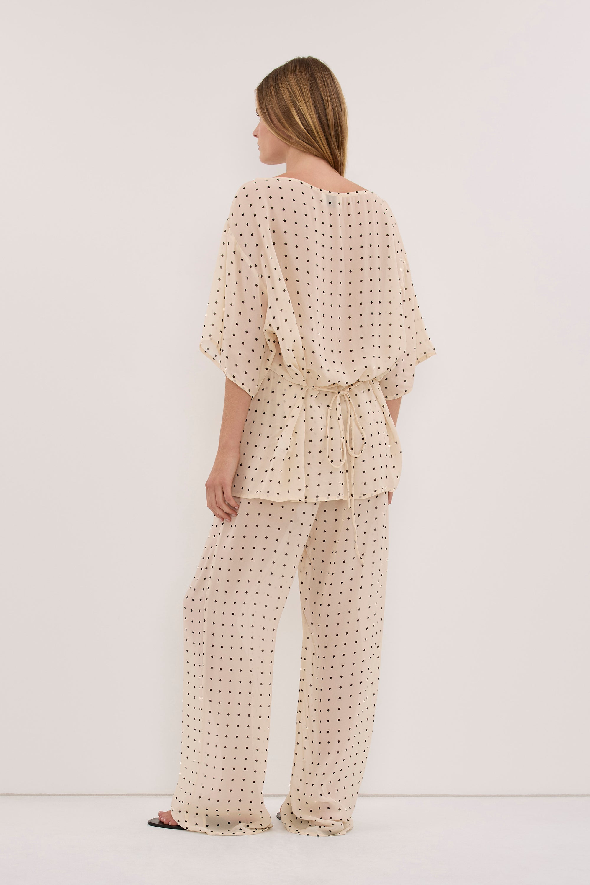 VANESSA SANDSTONE SPOT PRINT TEE