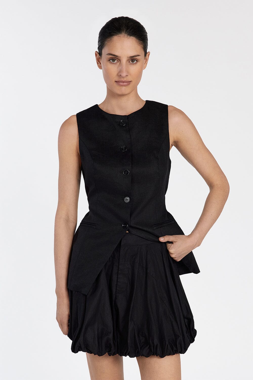 MARIA BLACK LINEN MINI SKIRT Clothing DISSH Boutiques 