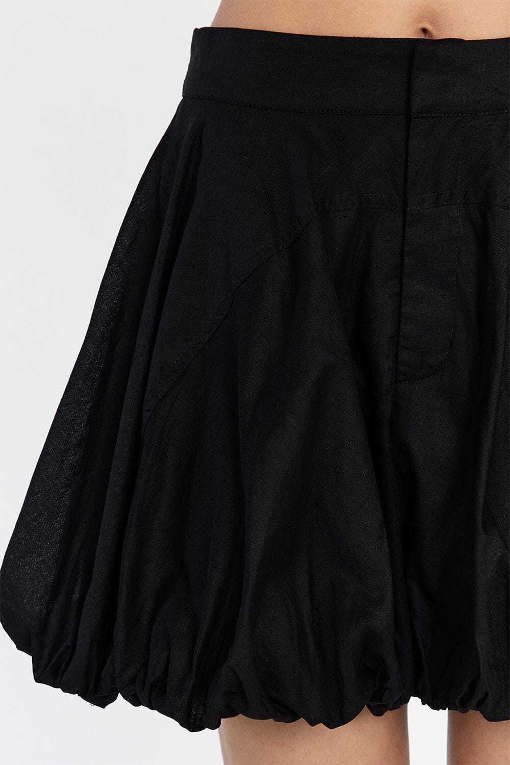 MARIA BLACK LINEN MINI SKIRT Clothing DISSH Boutiques 