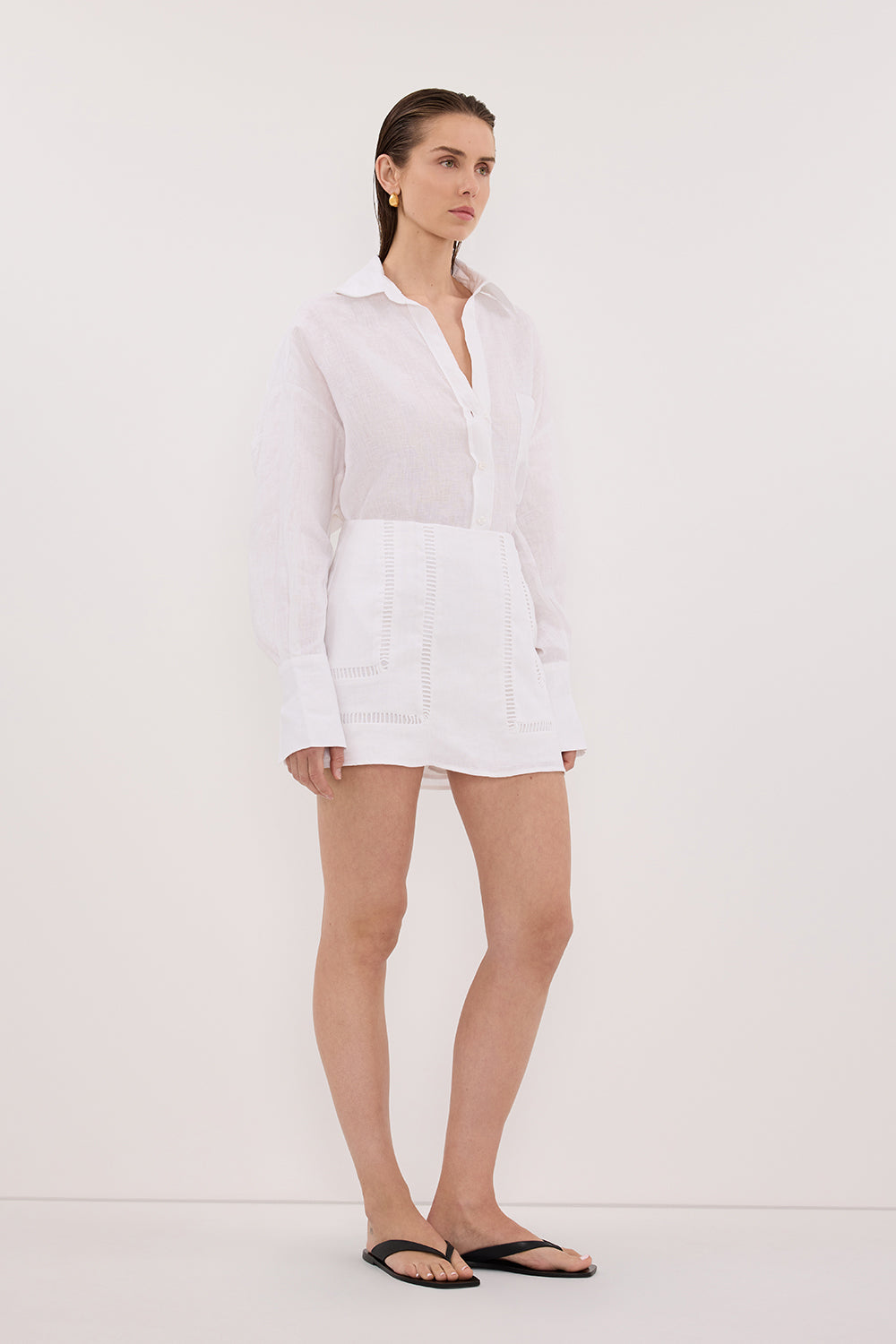 LINDSAY WHITE LINEN SKORT Clothing DISSH Boutiques 