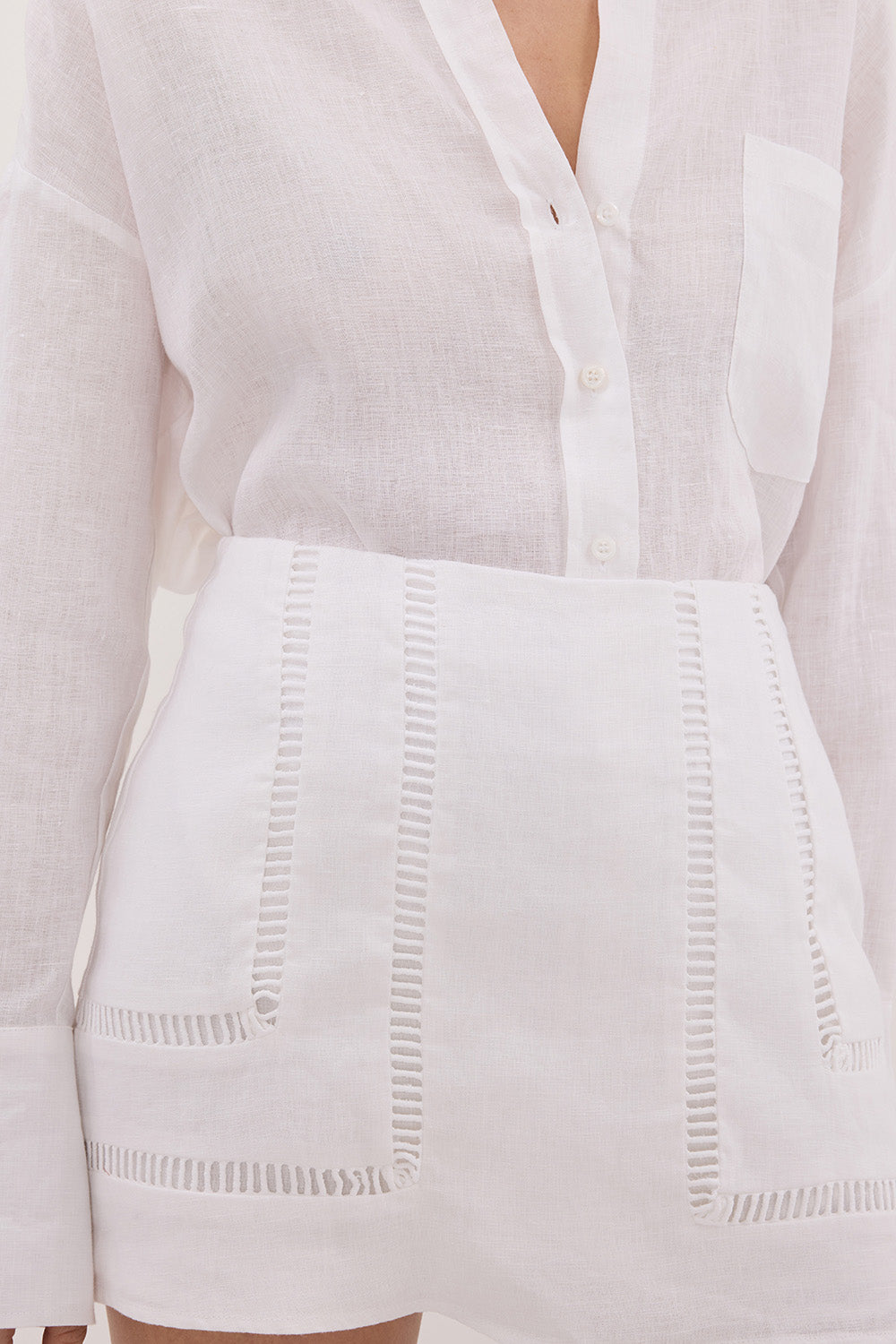 LINDSAY WHITE LINEN SKORT Clothing DISSH Boutiques 