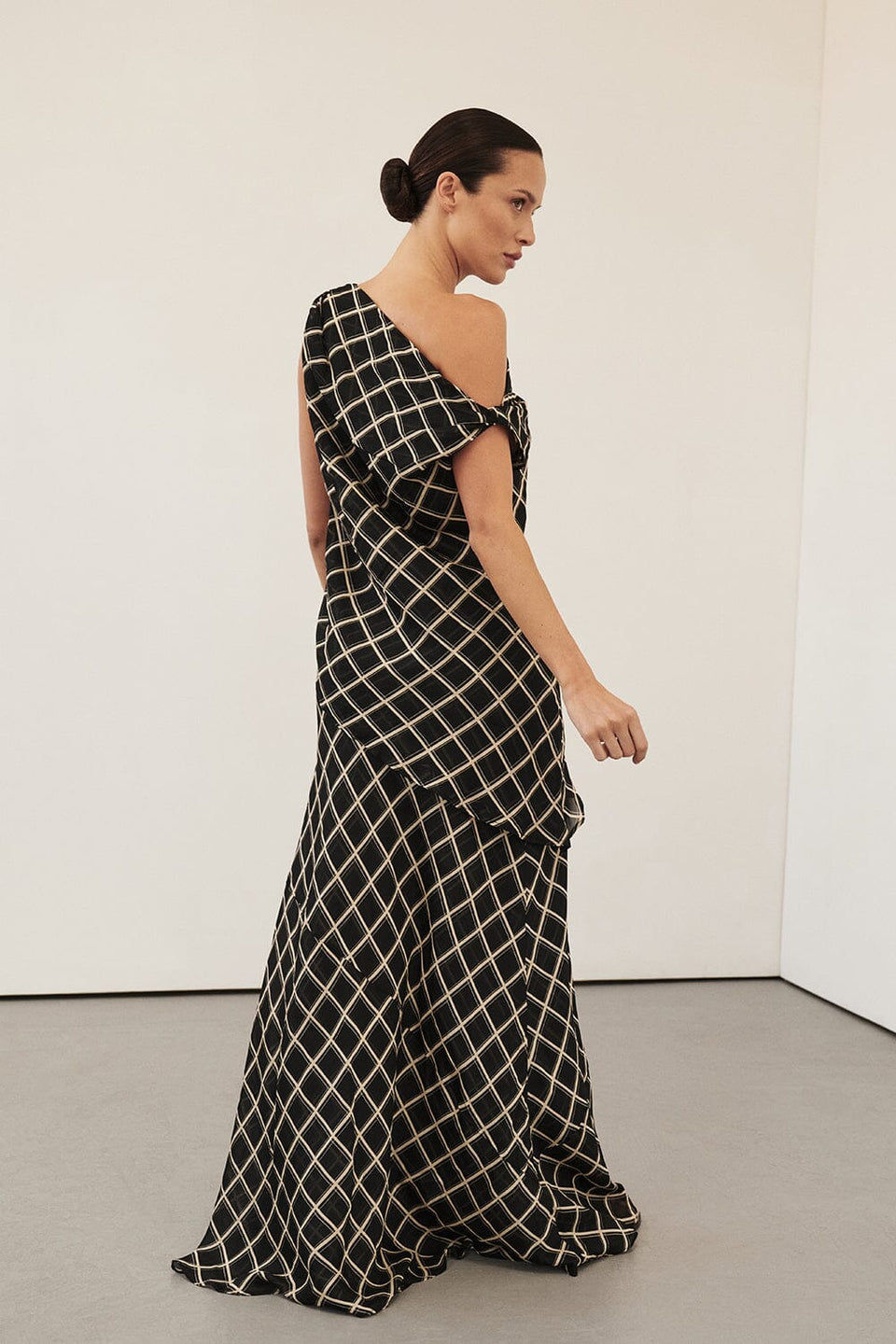 ARLINGTON BLACK MIDI SKIRT Clothing DISSH Boutiques 