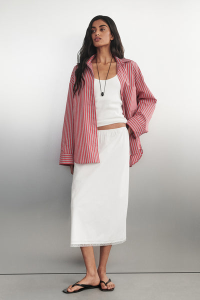 Anaya  wearing ROSIN WHITE KNEE LENGTH SKIRT