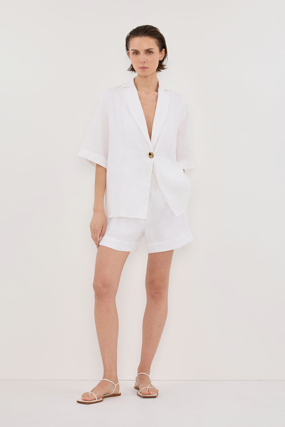 ALONDRA WHITE LINEN SHORT Clothing DISSH Boutiques 