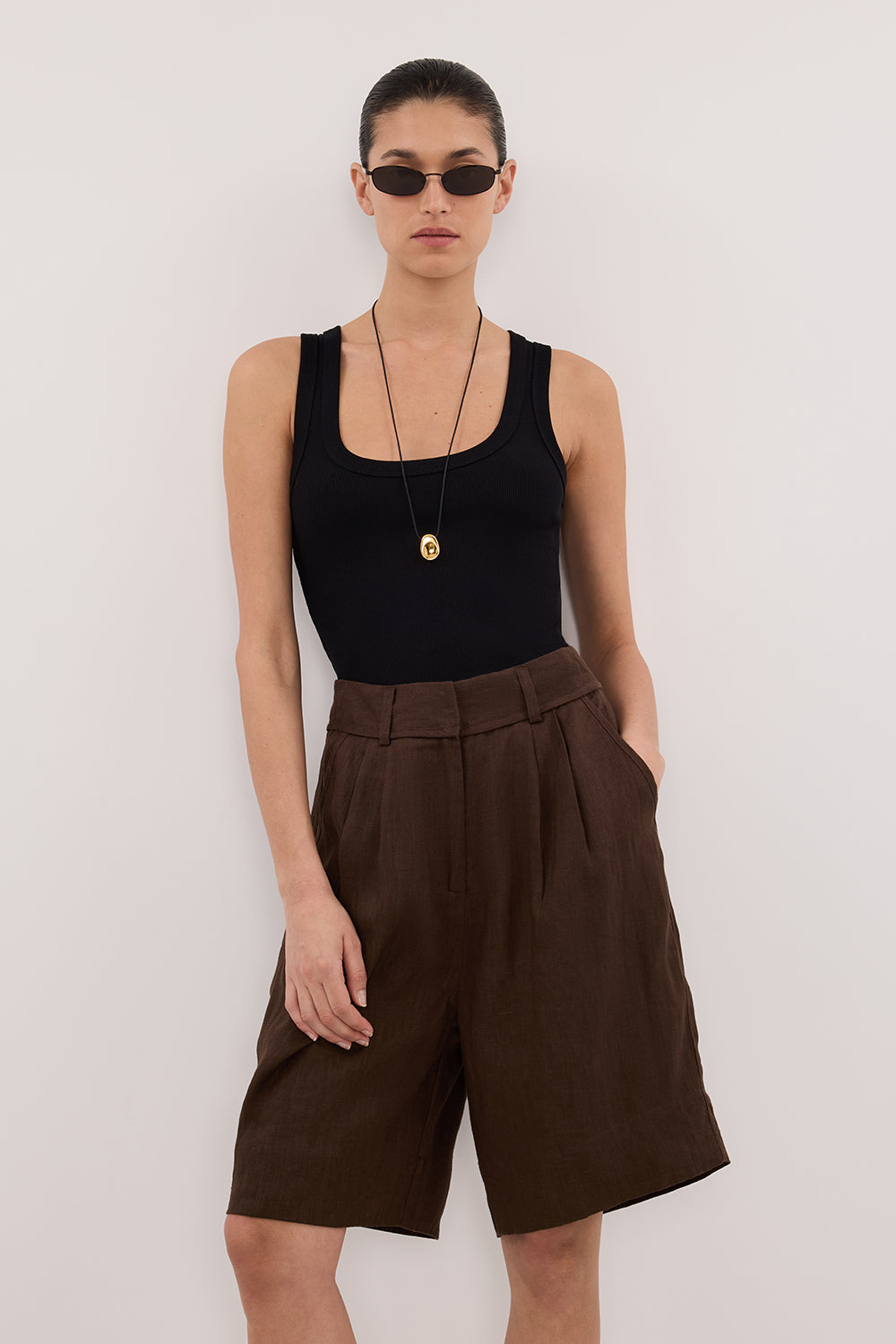 KAYLA BITTER CHOC LINEN BERMUDA SHORT Clothing DISSH Boutiques 