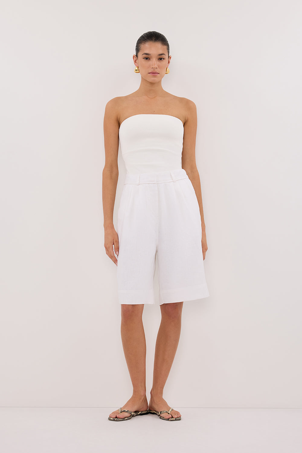 KAYLA WHITE LINEN BERMUDA SHORT Clothing DISSH Boutiques 16 WHITE 