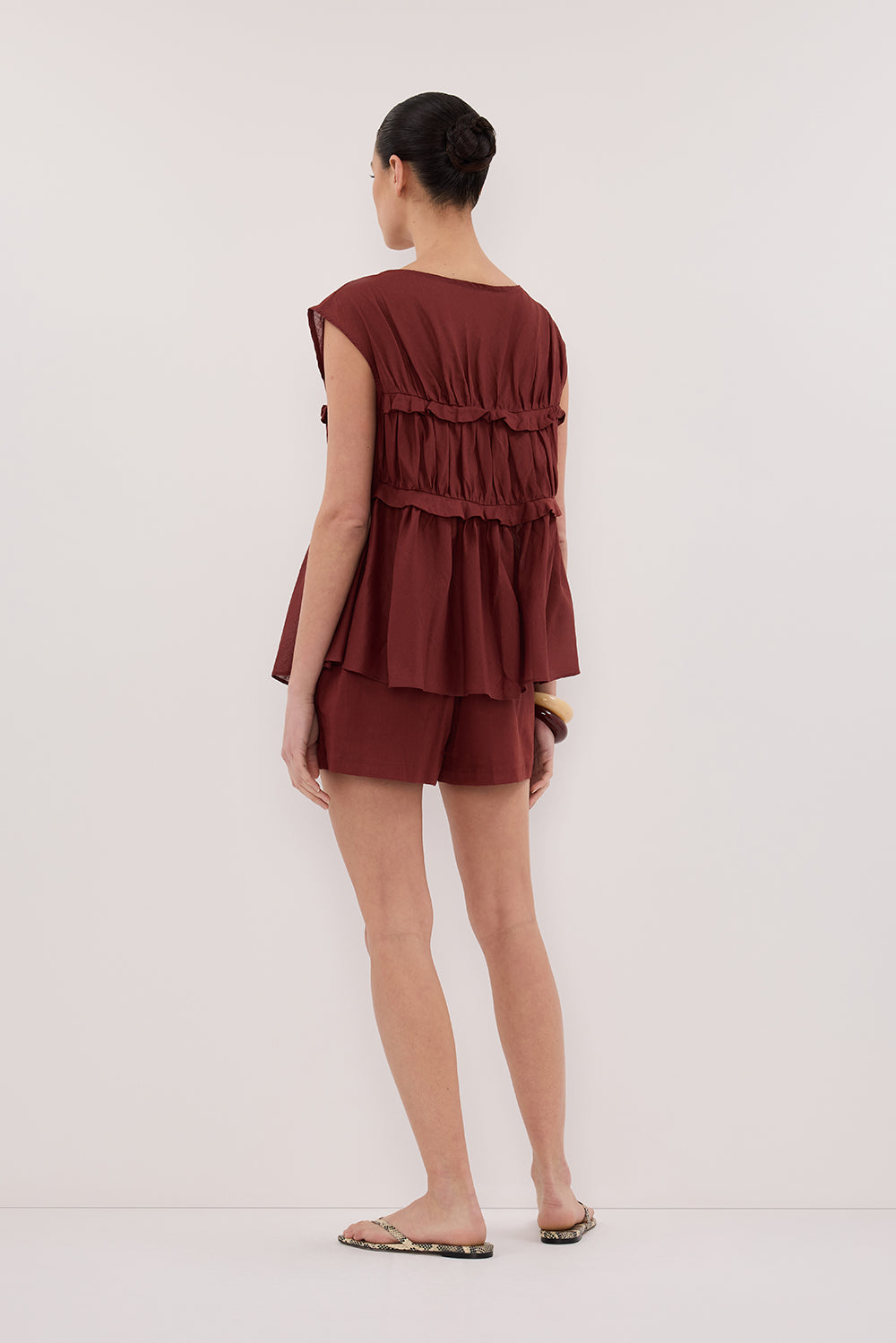 QUINN SAHARA LINEN SHORT Clothing DISSH Boutiques 
