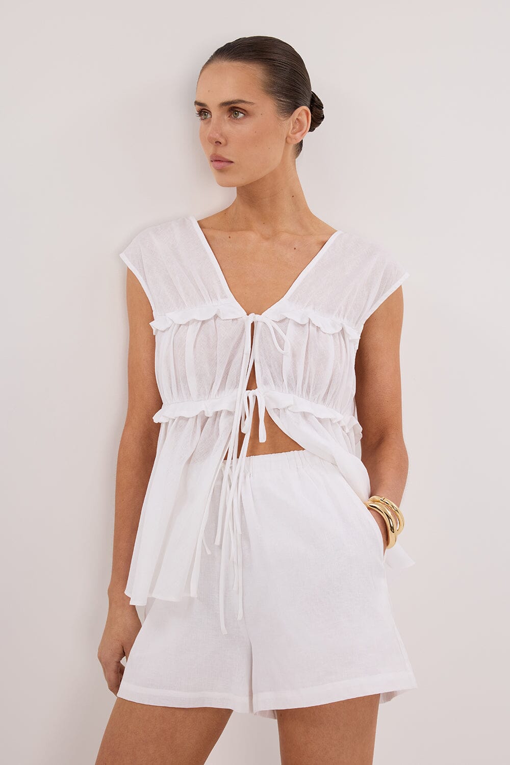 QUINN WHITE LINEN SHORT Clothing DISSH Boutiques 