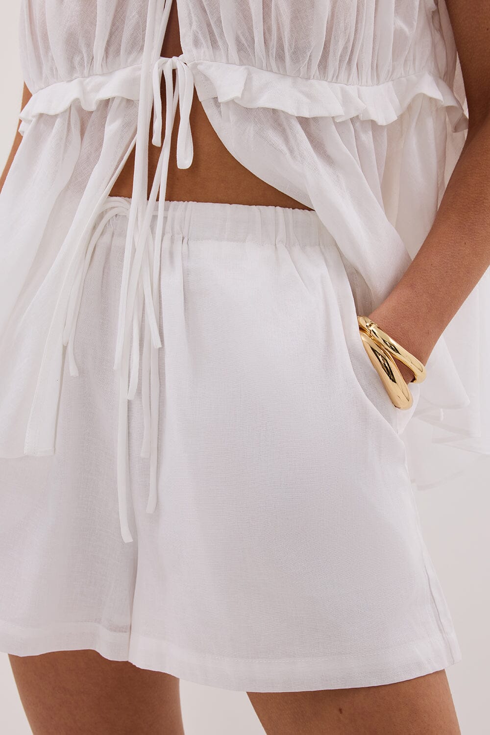QUINN WHITE LINEN SHORT Clothing DISSH Boutiques 