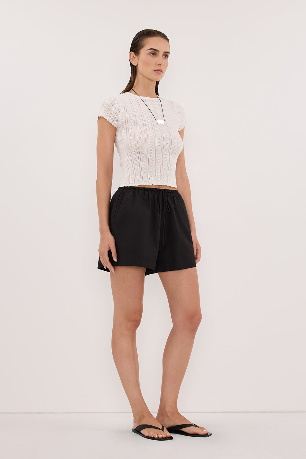 SOMMER BLACK POPLIN SHORT