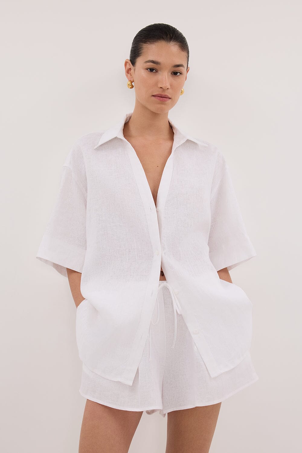 HELENA WHITE LINEN SHORT Clothing DISSH Boutiques 