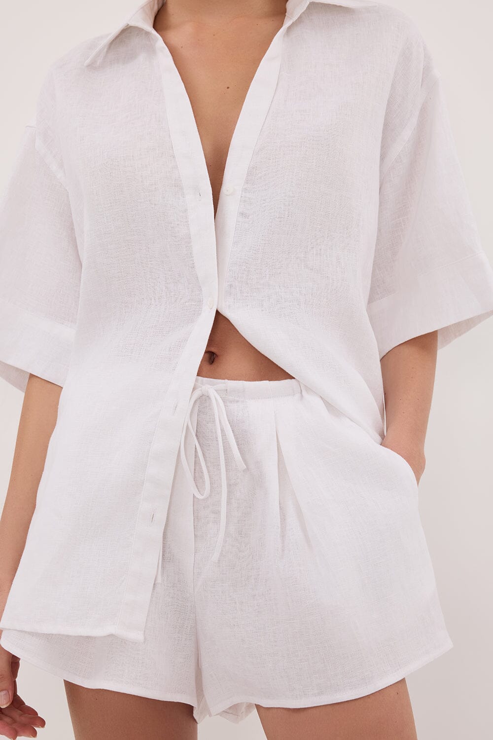 HELENA WHITE LINEN SHORT Clothing DISSH Boutiques 