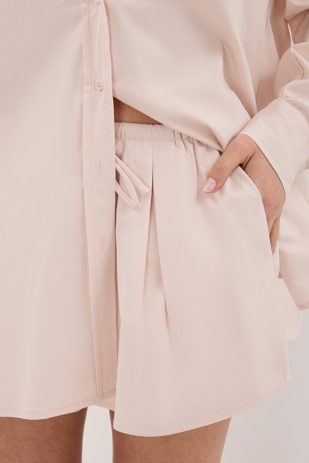 RAQUEL POWDER POPLIN SHORT Clothing DISSH Boutiques 