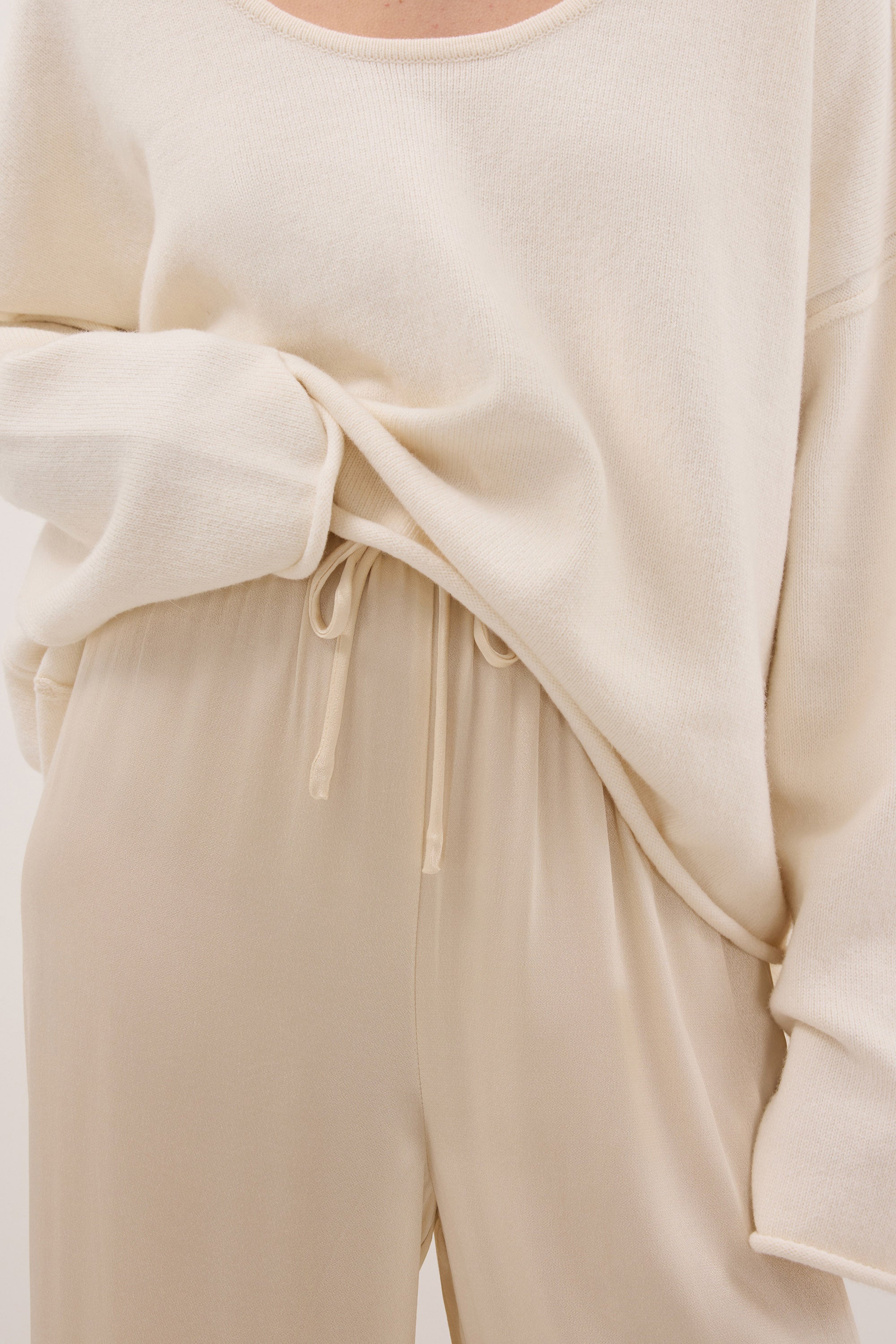 MYA CREAM SATIN PANT