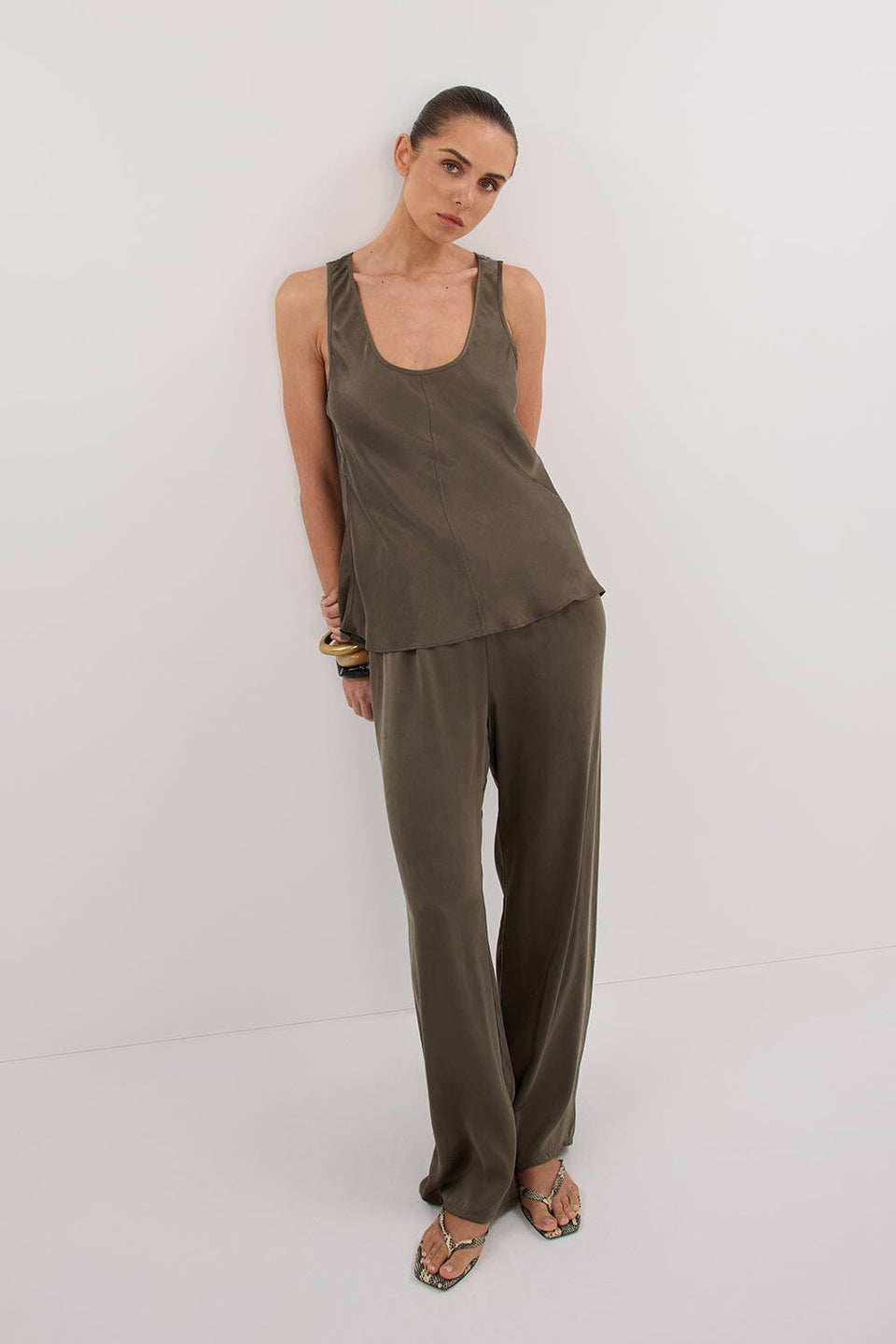 PERCY OLIVE SILK PANT Clothing DISSH Boutiques 